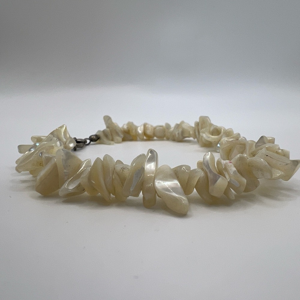Natural Mother of Pearl Chip Bracelet Iridescent White Shell Boho Beach 8.5 In